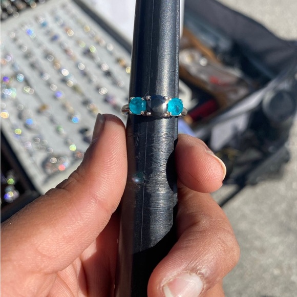 THREE-STONE RING - HANDCRAFTED - Picture 6 of 7